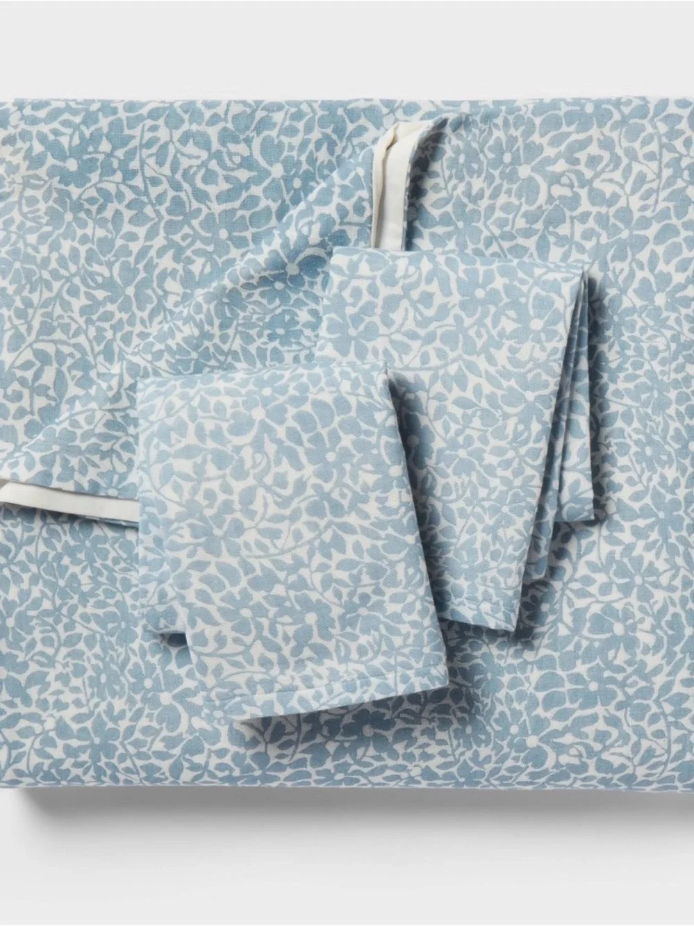NEW Threshold Light Blue Floral Cotton duvet cover with pillowcase